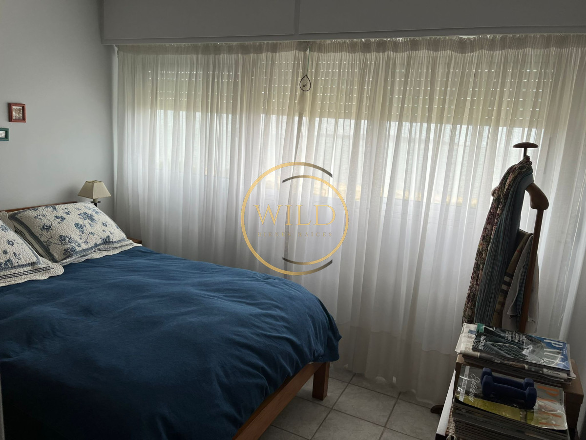 Apartamento ID.2080 - Apartamento de 2 dormitorios con vista frente al mar en edificio Samambai, Playa Mansa , Punta del ese 