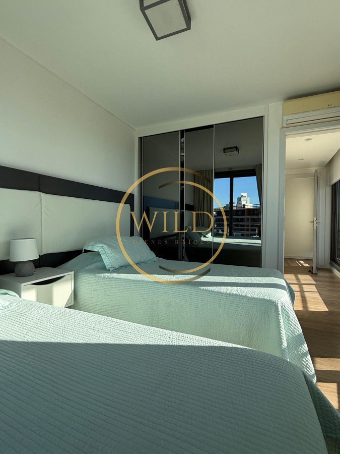 Apartamento ID.2379 - En venta apartamento de 2 dormitorios en suite en Mansa, Punta del Este.