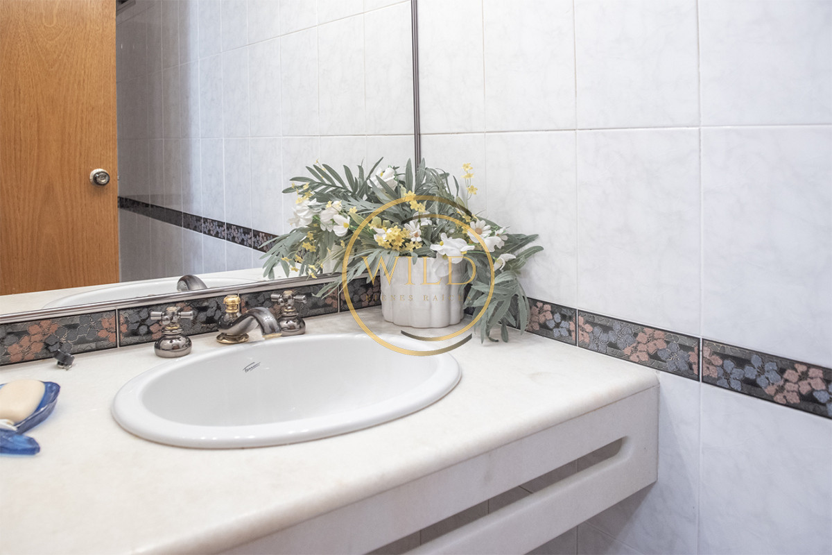 Apartamento ID.2311 - Vende departamento de 3 dormitorios en Ocean Tower, Punta del Este 