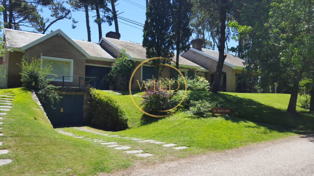 Casa ID.1848 - Excelente casa en alquiler en zona residencial!!! Consulte!!
