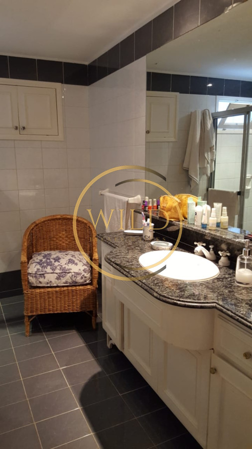 Casa ID.1848 - Excelente casa en alquiler en zona residencial!!! Consulte!!