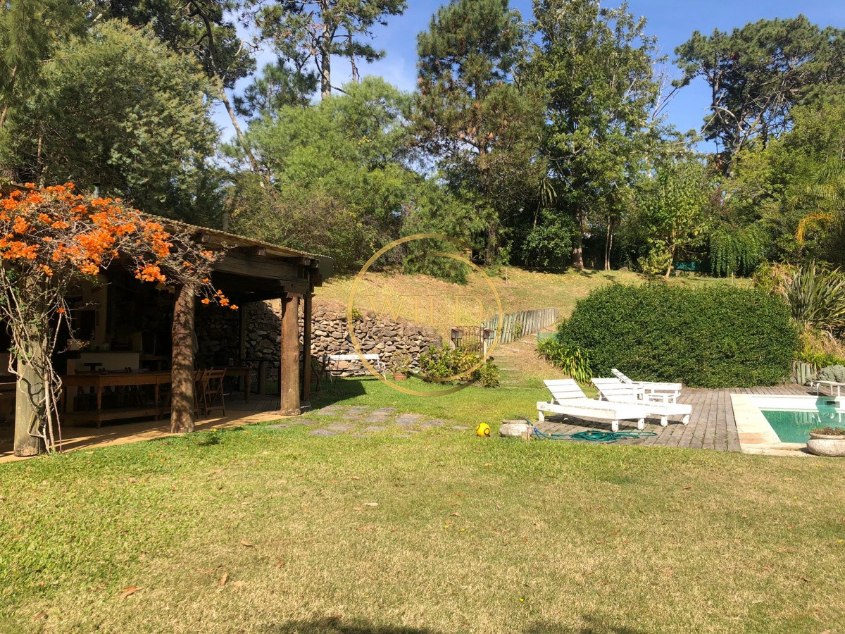 Casa ID.2561 - En una exelente ubicacion, una muy buena oportunidad 