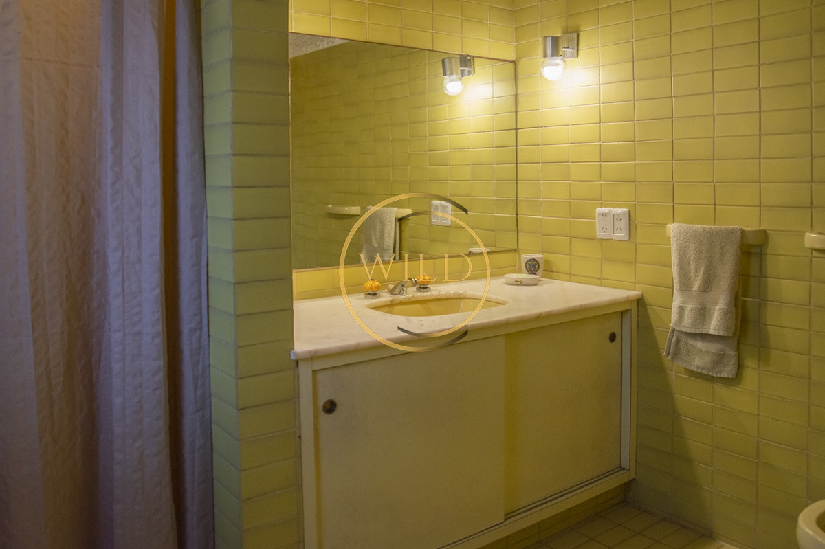Casa ID.2185 - Hermosa casa en venta en zona de la península.