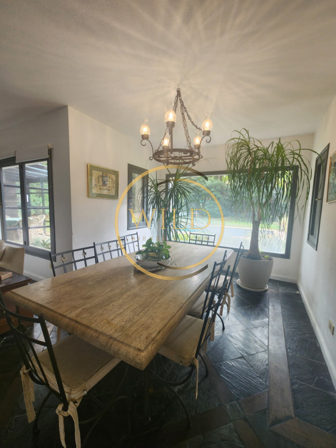 Casa ID.1847 - Casa de Cinco Dormitorios en Suite - Punta del Este