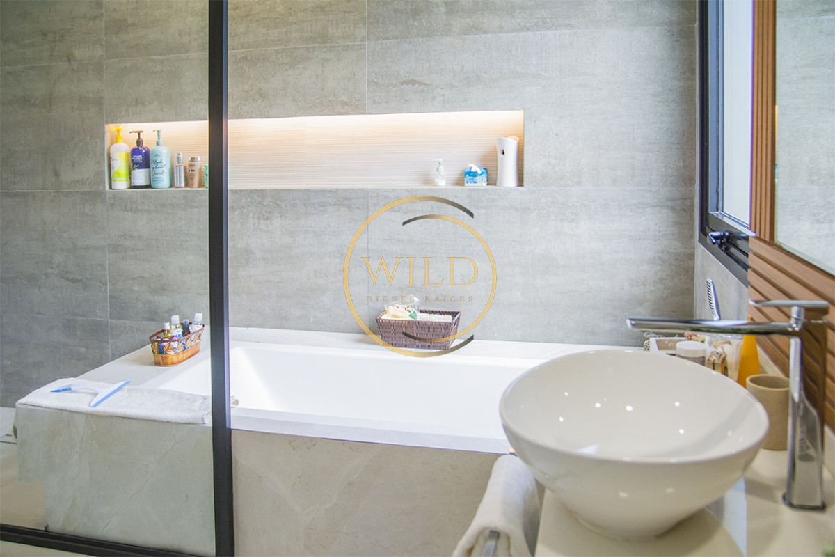 Casa ID.2201 - Casa ideal de 4 dormitorios en suite en San Rafael Punta del Este.
