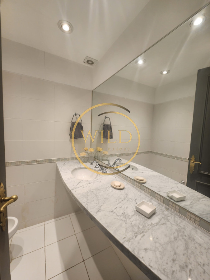 Casa ID.1847 - Casa de Cinco Dormitorios en Suite - Punta del Este