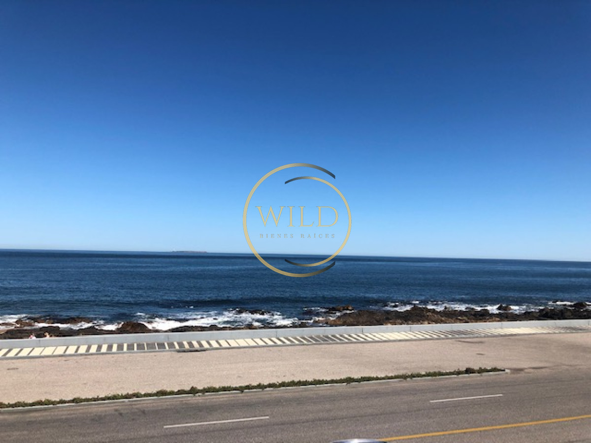 Casa ID.2186 - Casa en venta frente al mar