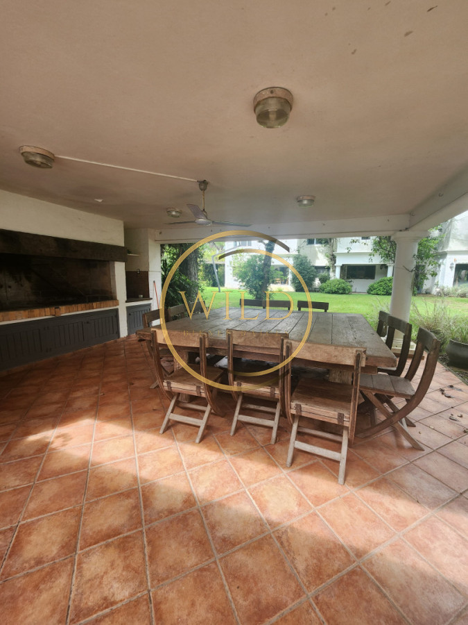 Casa ID.1847 - Casa de Cinco Dormitorios en Suite - Punta del Este