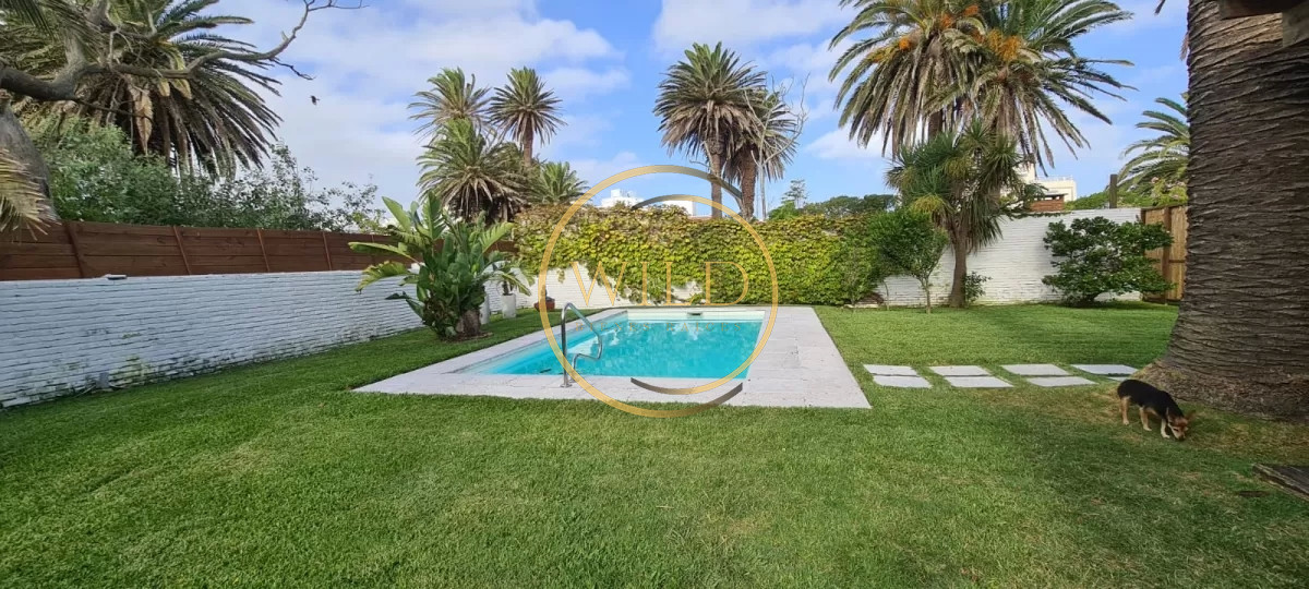 Casa ID.2184 - Hermosa casa en La Península de 5 dormitorios con pileta