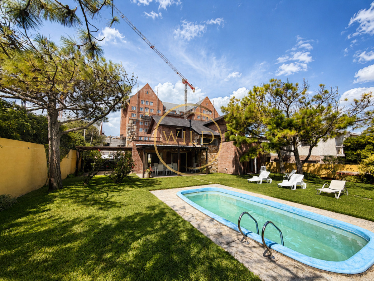 Casa ID.2628 - Vende hermosa casa en san rafael , cerca del mar, Punta del Este