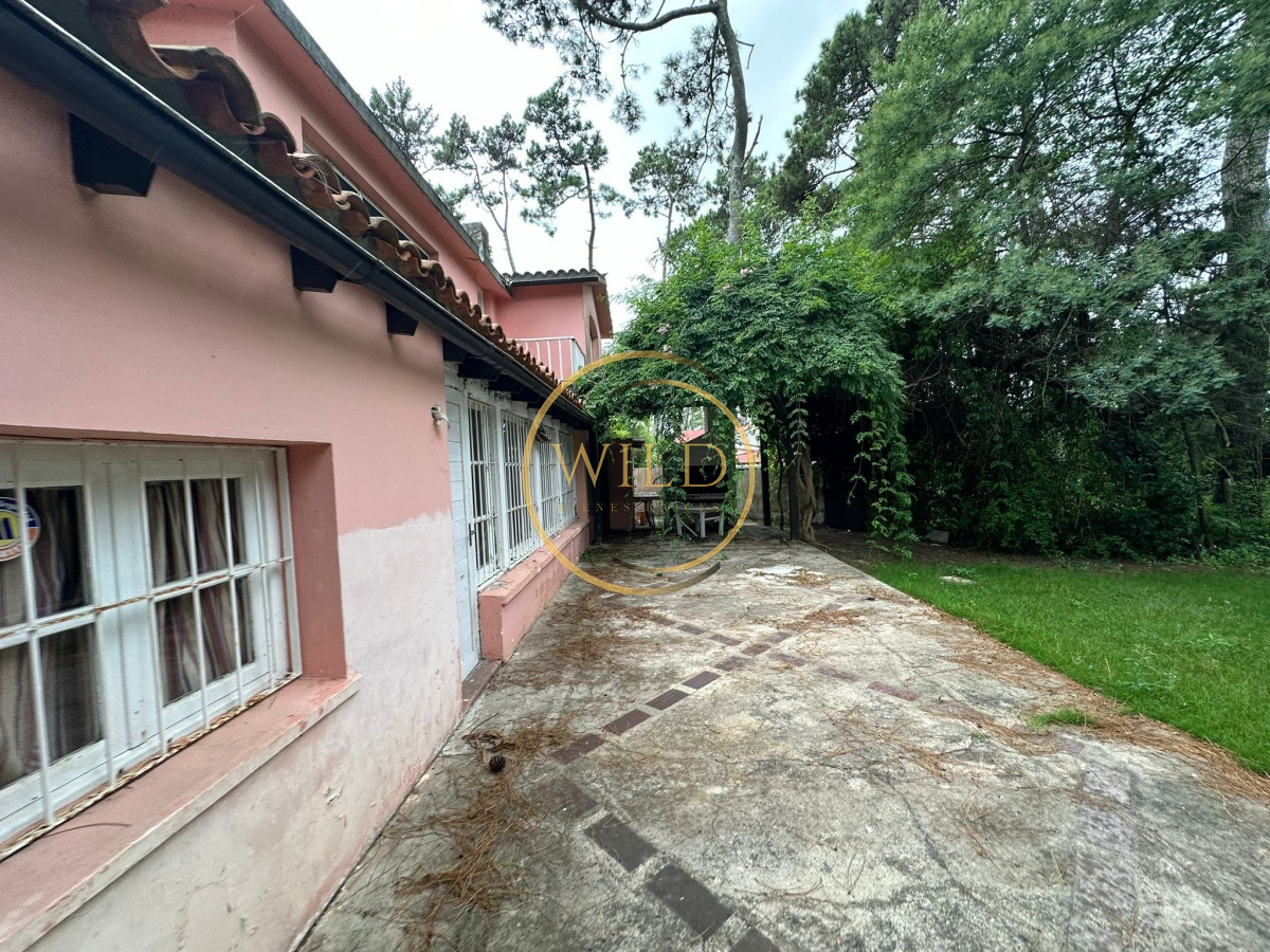 Casa ID.1969 - Vende Casa de 4 dormitorios en San Rafael , Punta del este