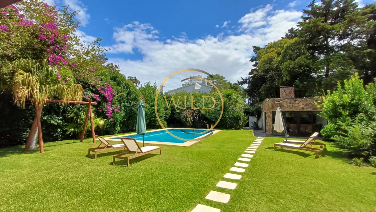 Casa ID.2578 - Vende gran casa para vivir todo el año, de 3 dormitorios en Punta del Este 