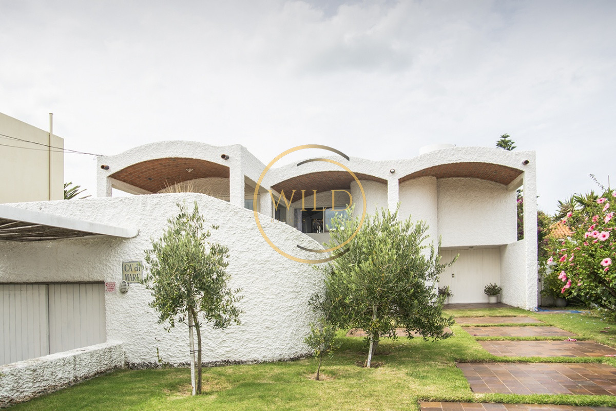 Casa ID.2185 - Hermosa casa en venta en zona de la península.
