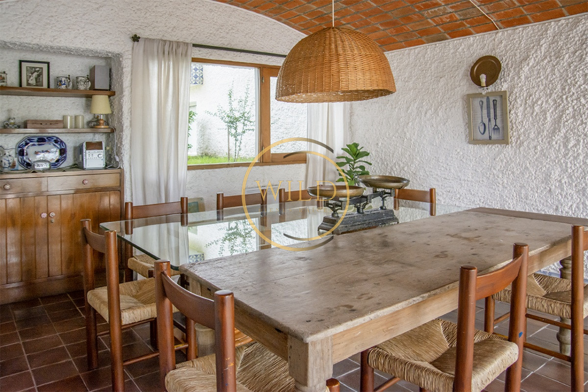Casa ID.2185 - Hermosa casa en venta en zona de la península.