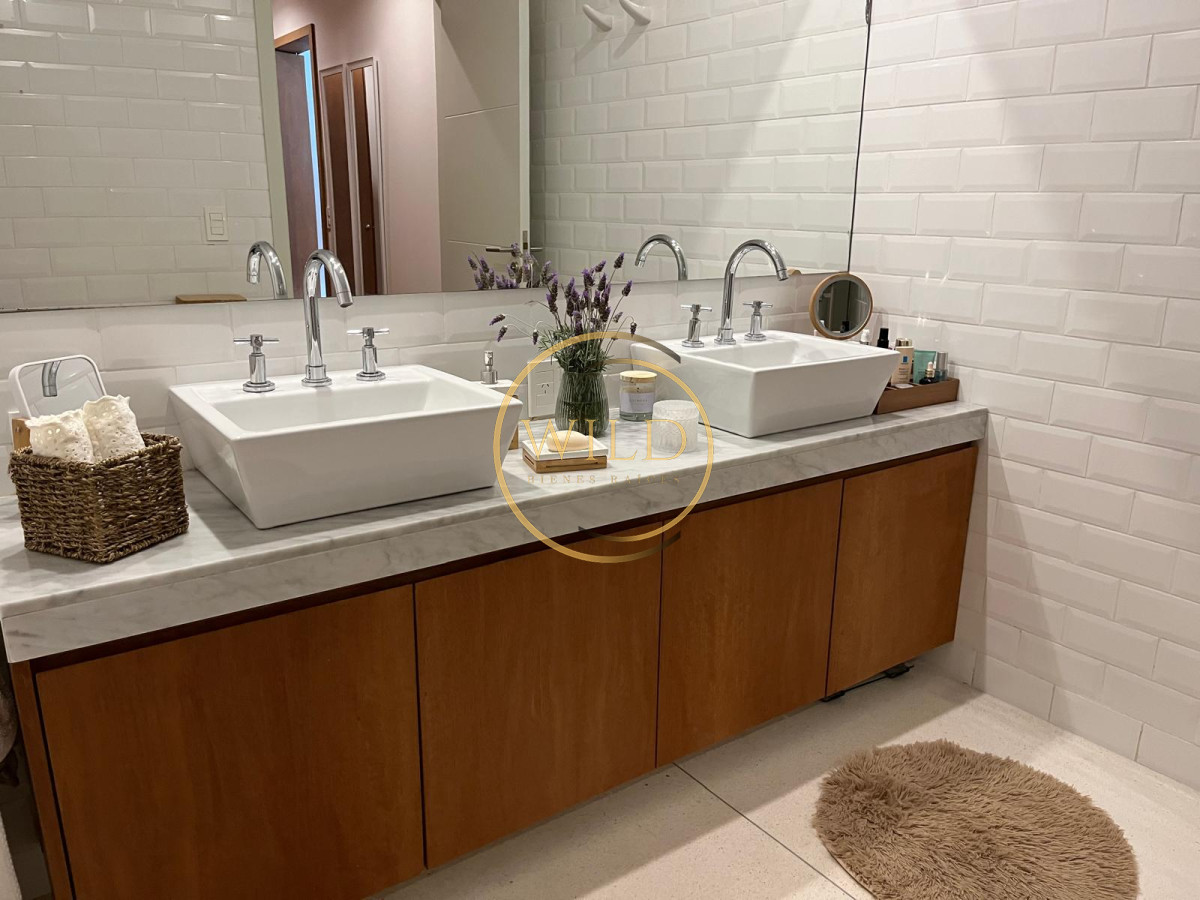 Casa ID.2562 - Casa en venta de 3 dormitorios en Punta del Este.