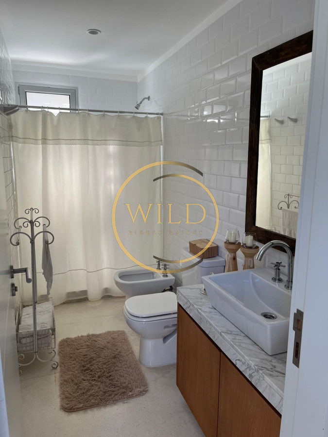 Casa ID.2562 - Casa en venta de 3 dormitorios en Punta del Este.