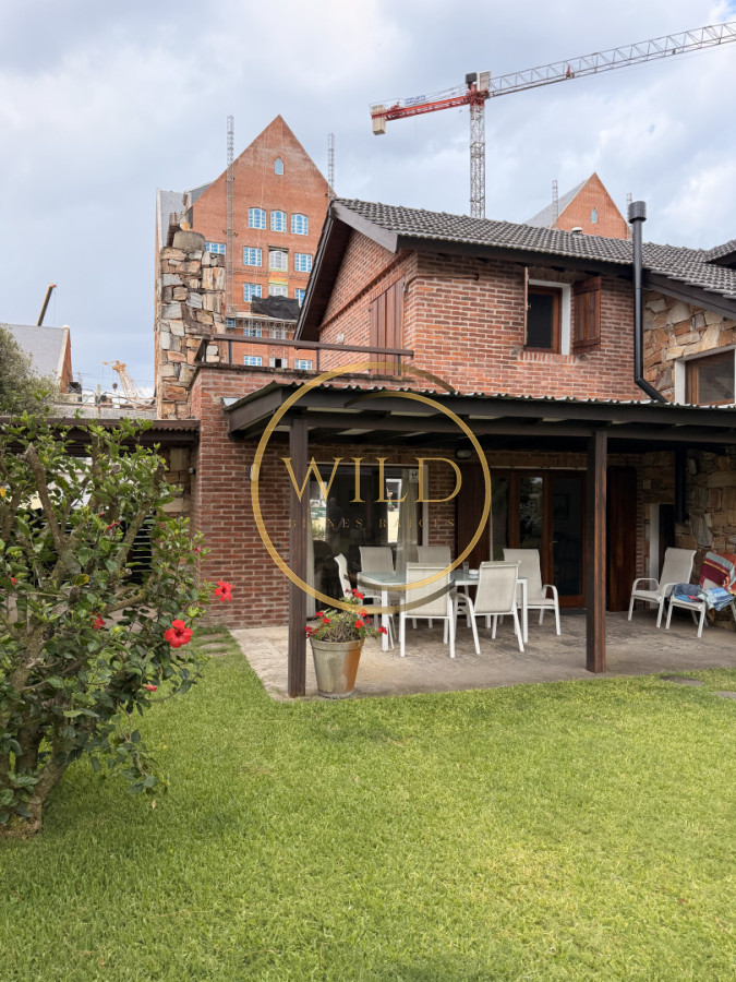 Casa ID.2628 - Vende hermosa casa en san rafael , cerca del mar, Punta del Este