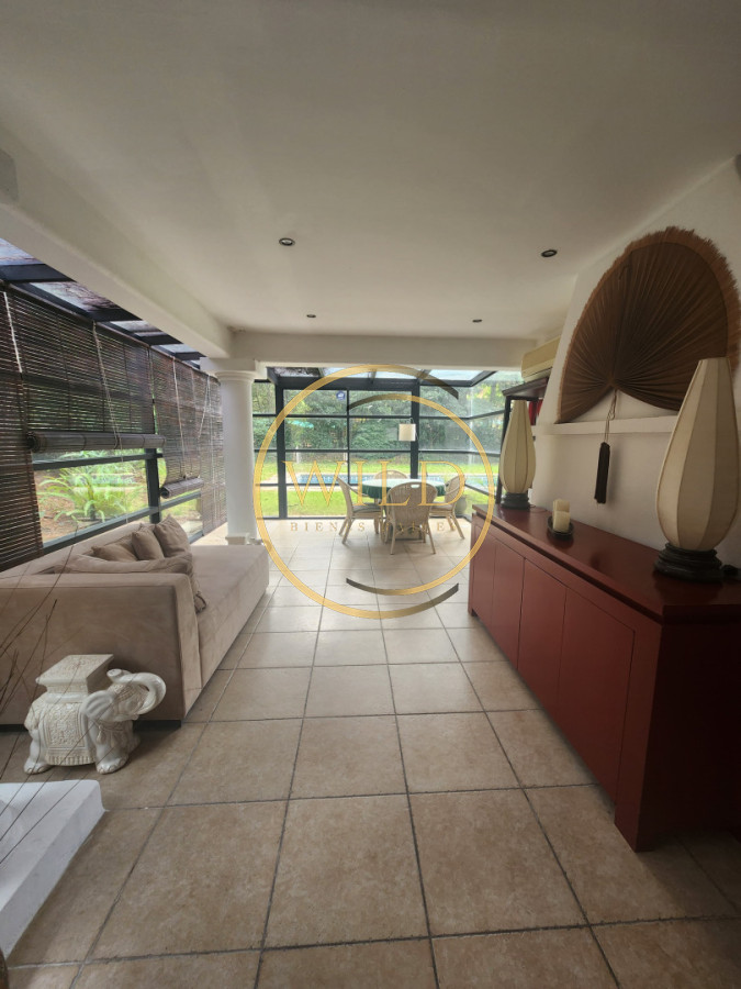 Casa ID.1847 - Casa de Cinco Dormitorios en Suite - Punta del Este