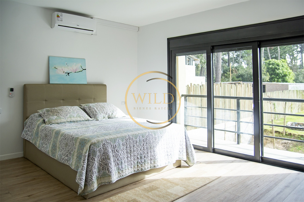 Casa ID.2201 - Casa ideal de 4 dormitorios en suite en San Rafael Punta del Este.