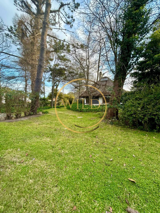 Casa ID.1849 - Casa exclusiva en la Zona del Golf, Oportunidad en Punta del Este.