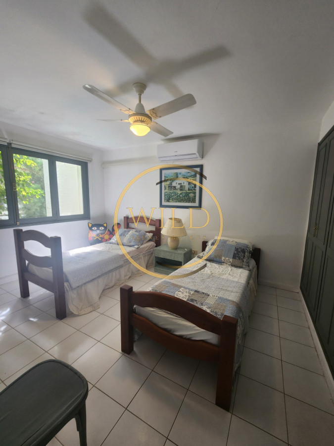 Casa ID.1847 - Casa de Cinco Dormitorios en Suite - Punta del Este