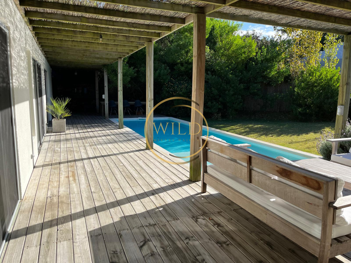 Casa ID.2562 - Casa en venta de 3 dormitorios en Punta del Este.