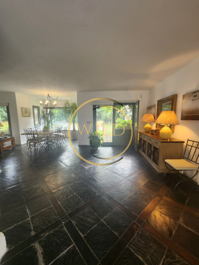 Casa ID.1847 - Casa de Cinco Dormitorios en Suite - Punta del Este