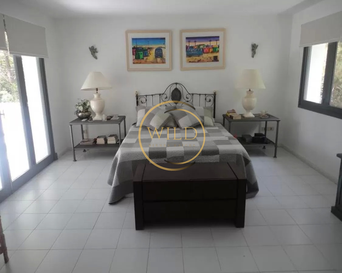 Casa ID.1847 - Casa de Cinco Dormitorios en Suite - Punta del Este