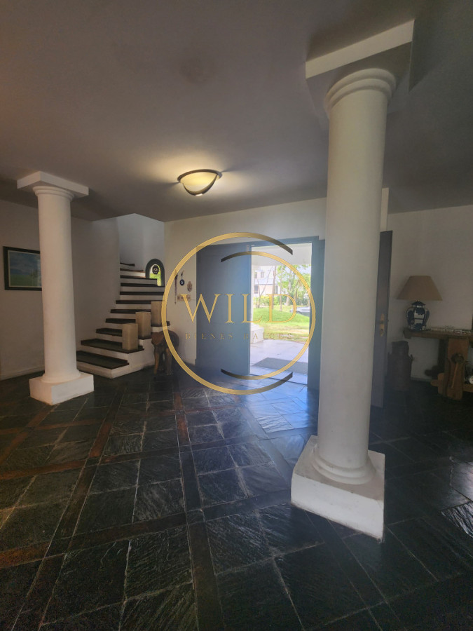 Casa ID.1847 - Casa de Cinco Dormitorios en Suite - Punta del Este