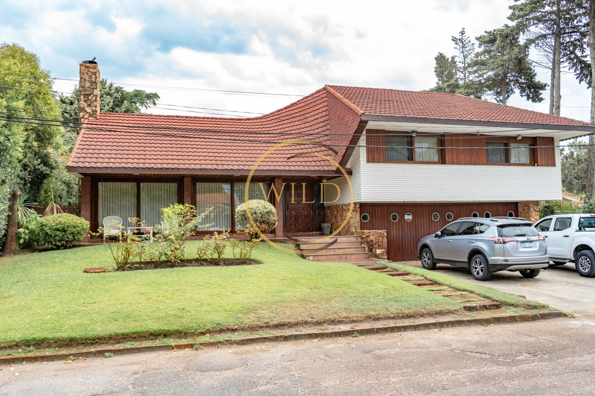 Casa ID.2564 - Casa de gran tamaño ubicada en zona de paz y tranquilidad.