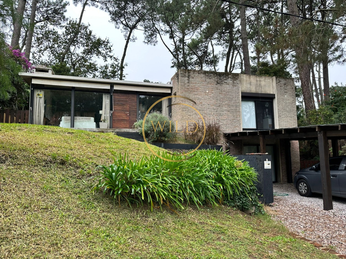 Casa ID.2020 - Vende casa muy linda en Pinares , Punta del Este 