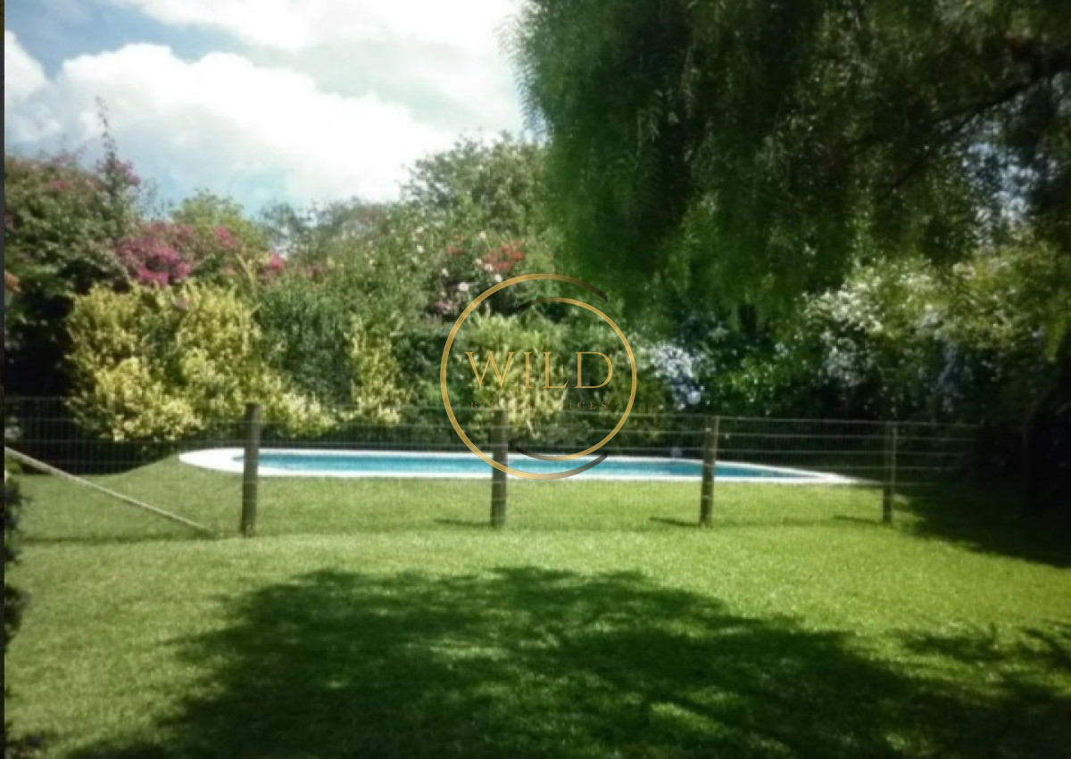 Casa ID.2525 - Casa en Venta de 4 dormitorios en Pinares , Punta del este 
