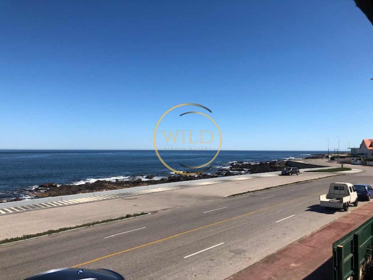 Casa ID.2186 - Casa en venta frente al mar
