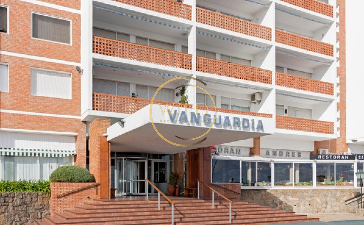 Apartamento ID.1959 - Espectacular departamento de 1 dormitorio recilado en venta frente al mar