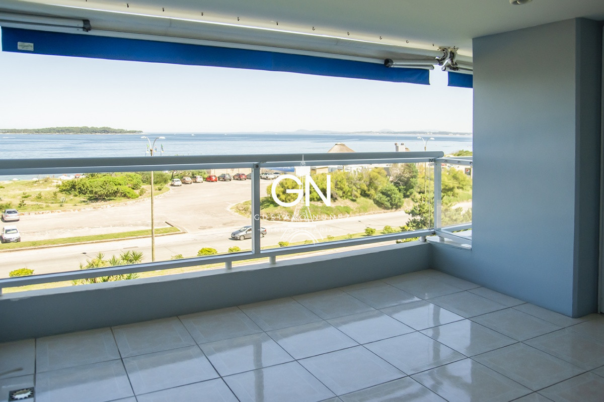 Apartamento ID.3845 - Hermoso Departamento en venta con vista al mar, primera fila