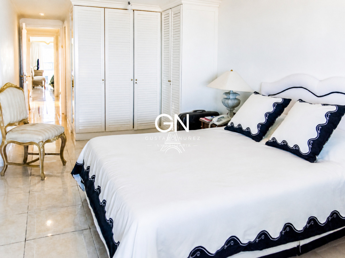 Apartamento ID.3845 - Hermoso Departamento en venta con vista al mar, primera fila