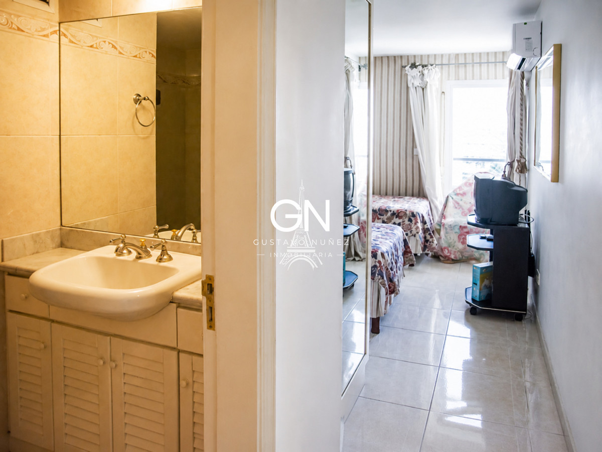 Apartamento ID.3845 - Hermoso Departamento en venta con vista al mar, primera fila