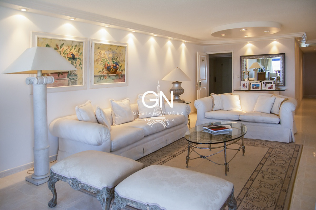 Apartamento ID.3845 - Hermoso Departamento en venta con vista al mar, primera fila