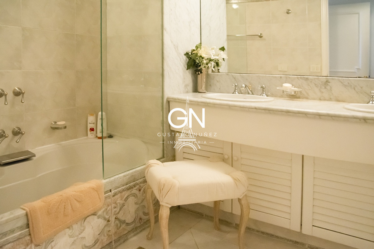 Apartamento ID.3845 - Hermoso Departamento en venta con vista al mar, primera fila