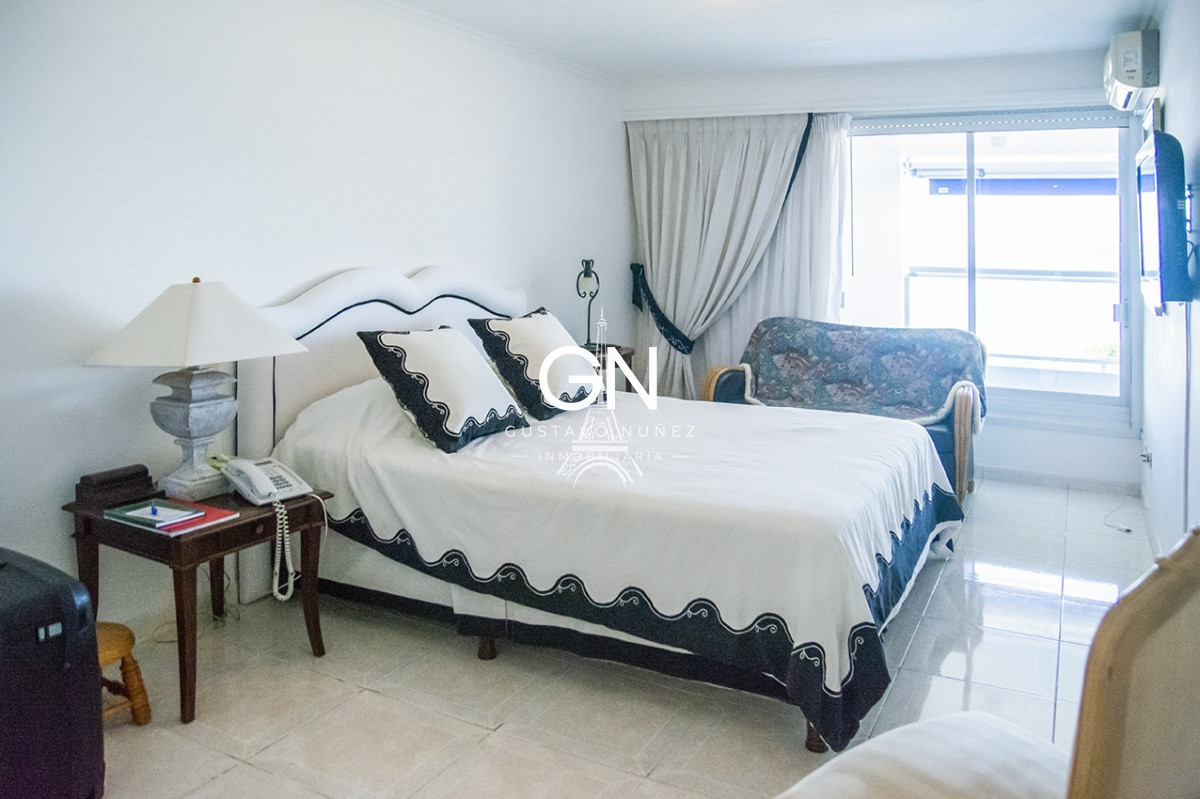 Apartamento ID.3845 - Hermoso Departamento en venta con vista al mar, primera fila