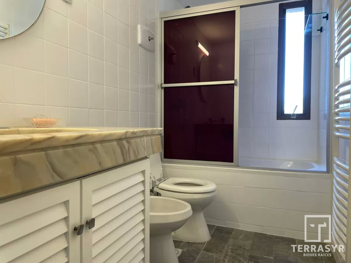 Apartamento ID.118 - Impecable departamento, comodo e iluminado con hermosa vista