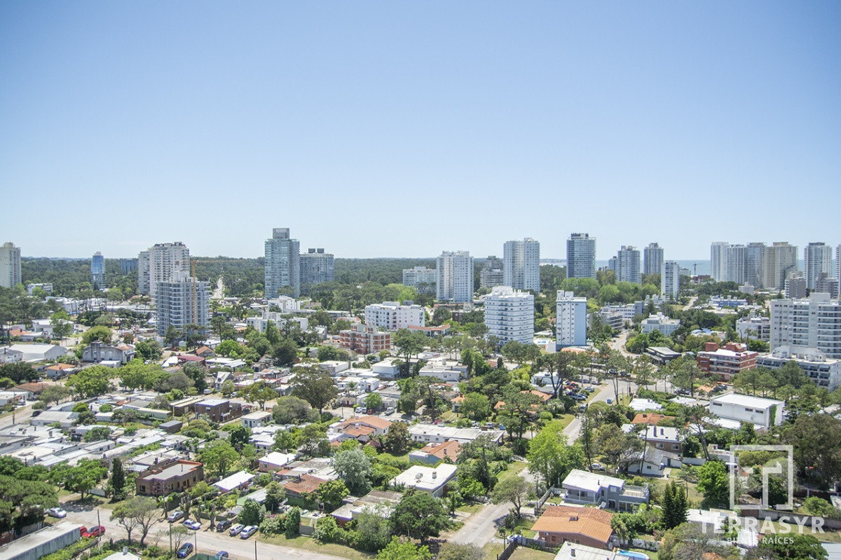 Apartamento ID.593 - Departamento de 2 suites en venta en Alexander Boulevard, Playa Mansa