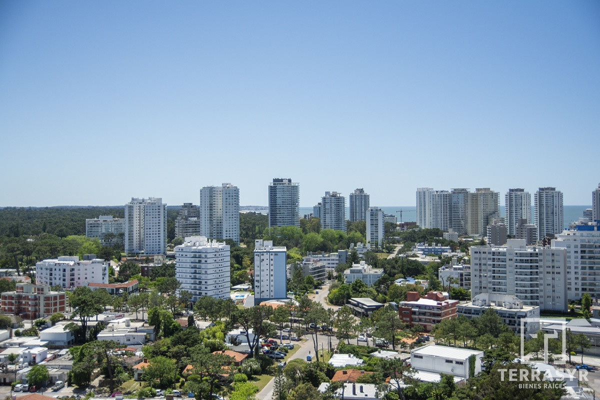 Apartamento ID.593 - Departamento de 2 suites en venta en Alexander Boulevard, Playa Mansa