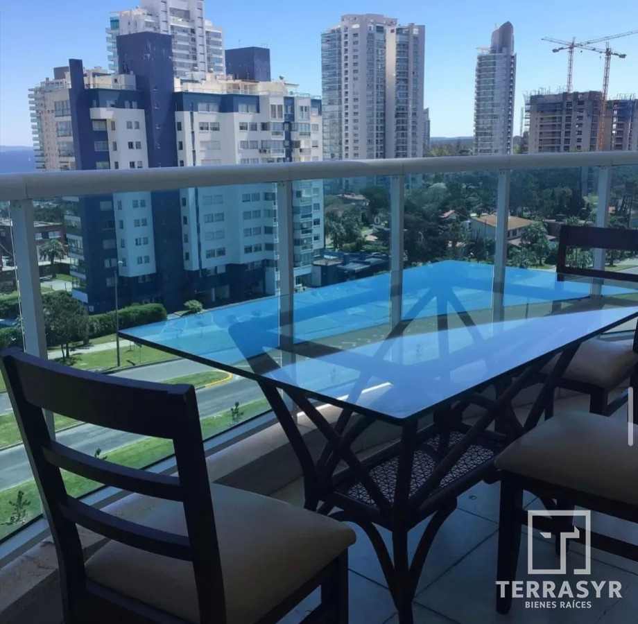 Apartamento ID.596 - Departamento de 2 dormitorios con parrillero en venta en Casino Tower