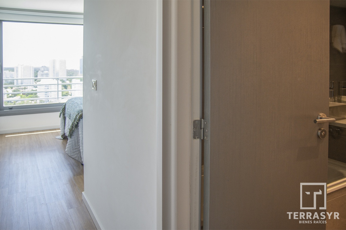 Apartamento ID.593 - Departamento de 2 suites en venta en Alexander Boulevard, Playa Mansa