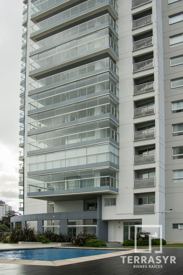 Apartamento ID.594 - Apartamento en venta de  2 dormitorios en Punta Del Este - Miami Boulevard