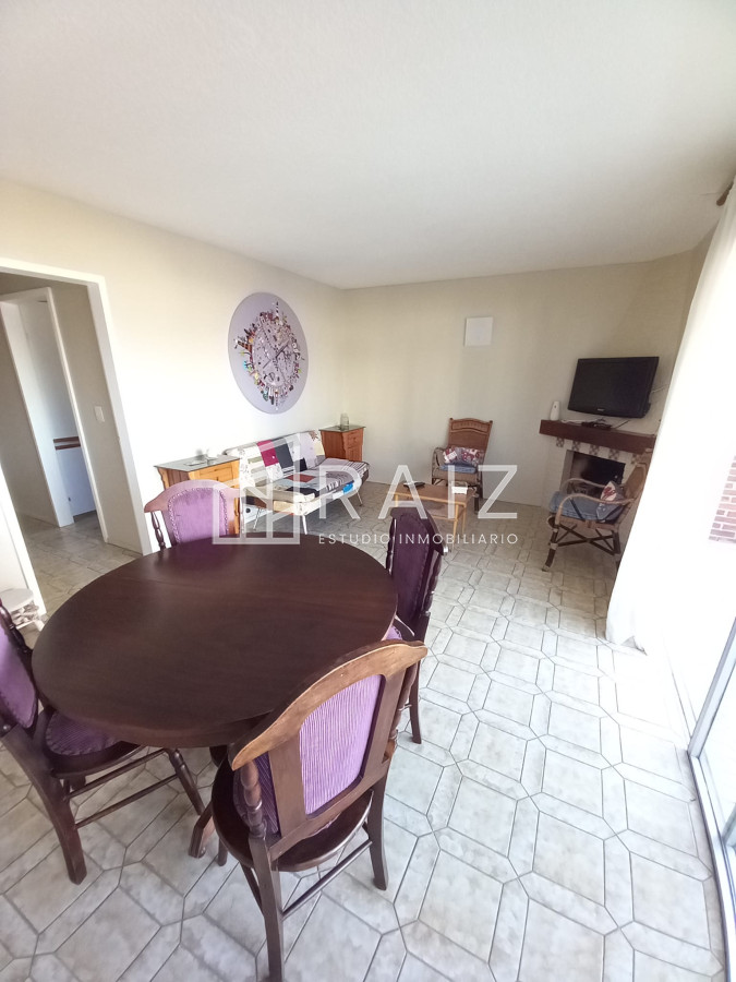 Apartamento ID.11207 - Apartamento en venta de 2 dormitorios a pasos del mar ,Península ,  Punta del este 