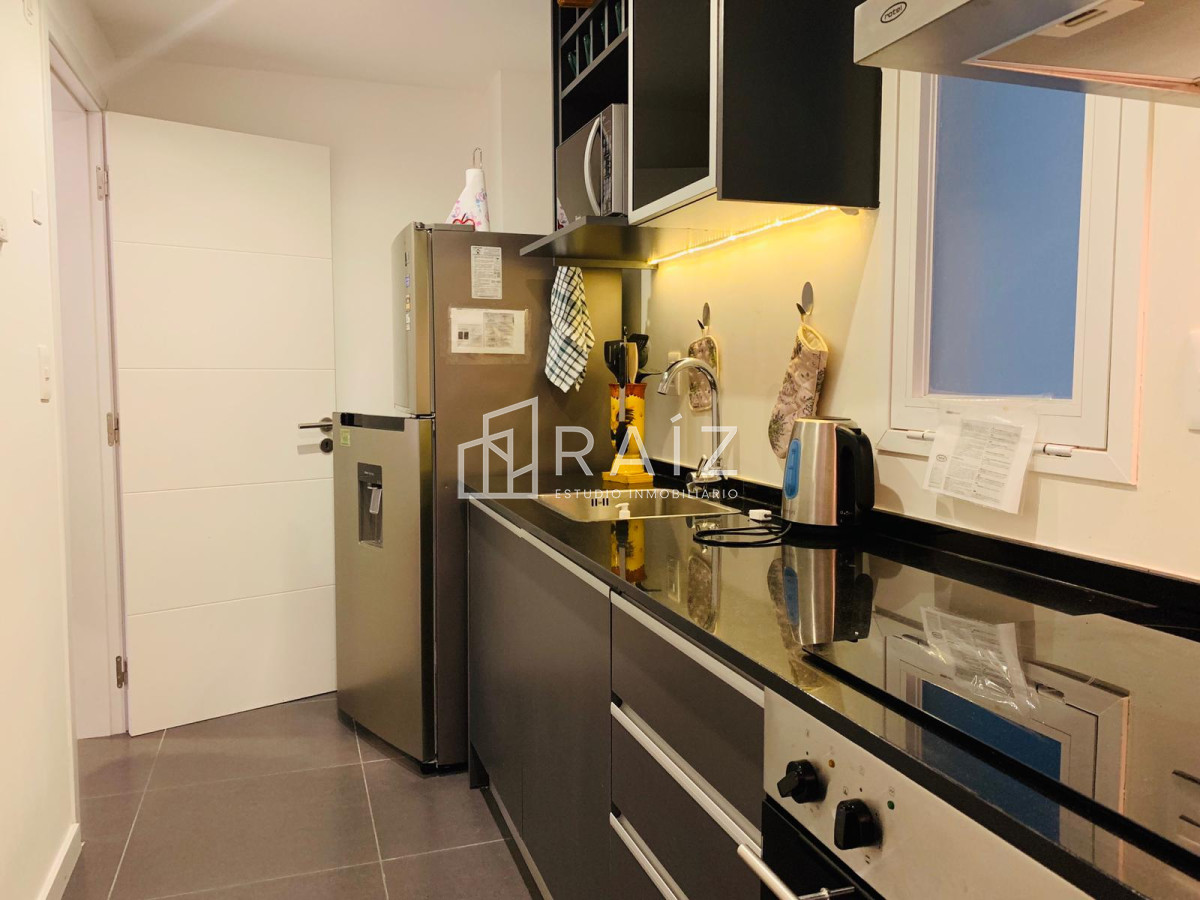 Apartamento ID.11206 - Venta Apartamento de 2 dormitorios en Península, Punta del Este