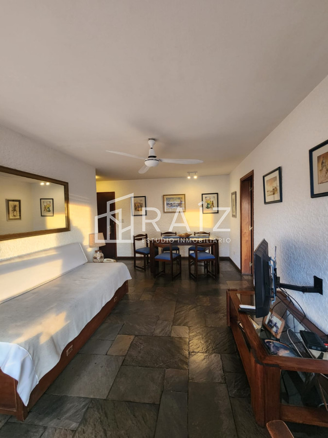 Apartamento ID.9916 - Departamento de 1 dormitorio en venta en complejo frente al mar , Playa Brava , Punta del este 