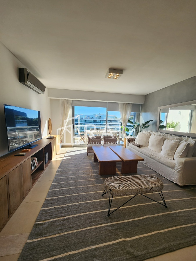 Apartamento ID.12093 - VENTA APARTAMENTO PENTHOUSE 2 DORMITORIOS PLAYA BRAVA